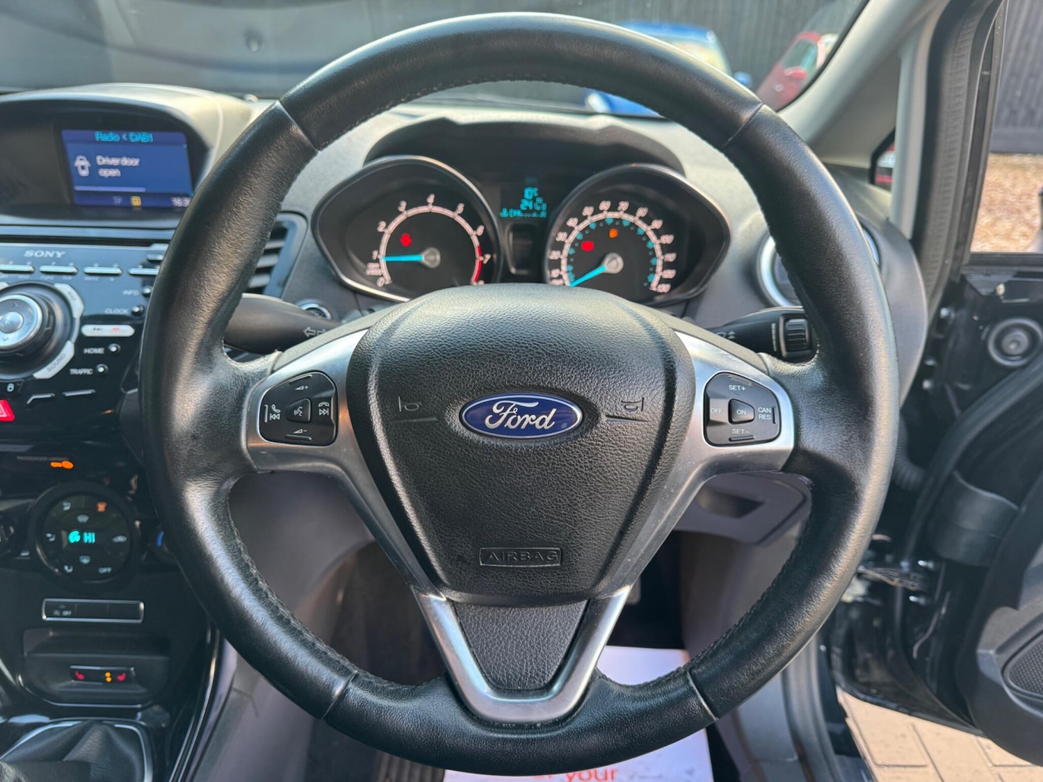 Used Ford Fiesta 2017 for sale - 77537299: Photo 27