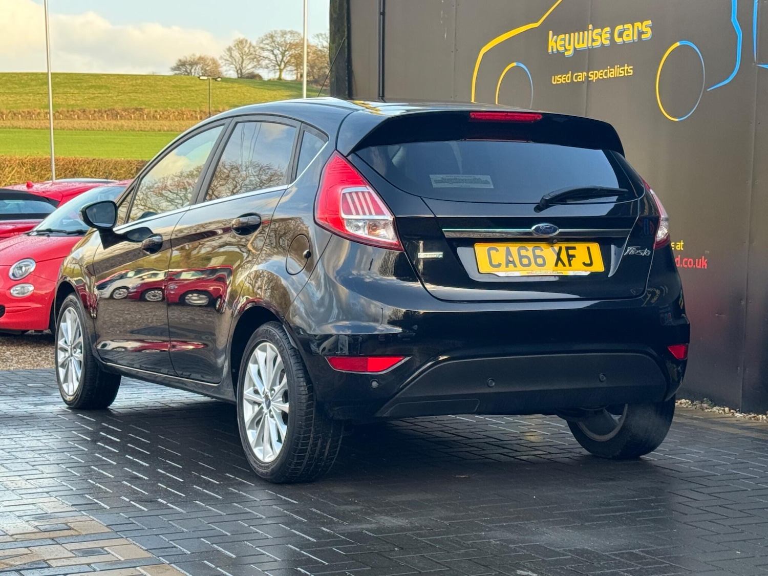 Used Ford Fiesta 2017 for sale - 77537299: Photo 3