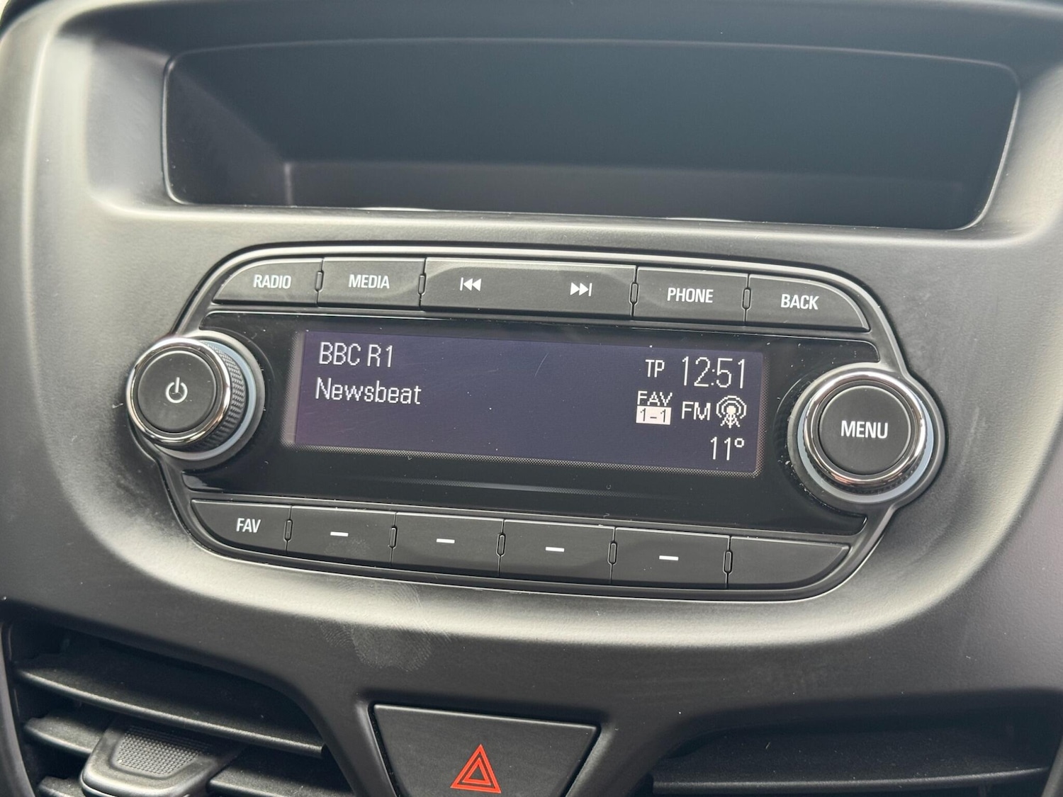 Used Vauxhall Viva 2016 for sale - 76295618: Photo 32