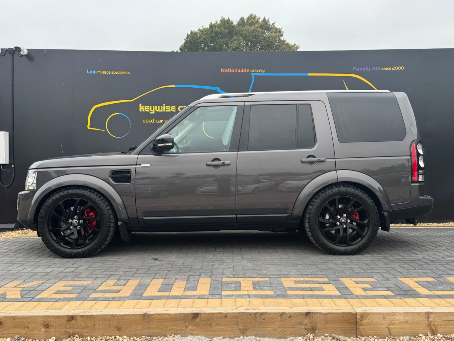 Used Land Rover Discovery 4 2016 for sale - 76282742: Photo 2