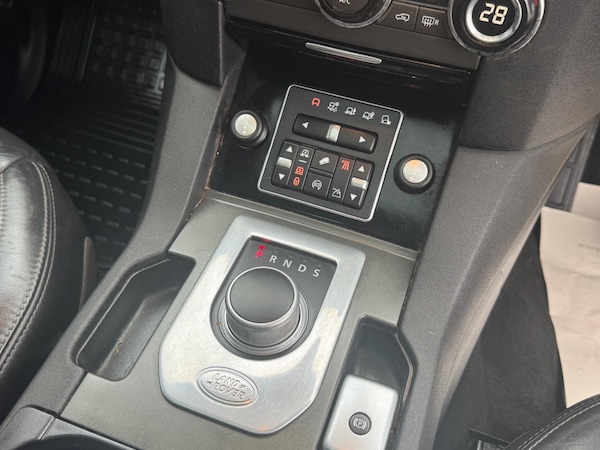 Used Land Rover Discovery 4 2016 for sale - 76282742: Photo 35