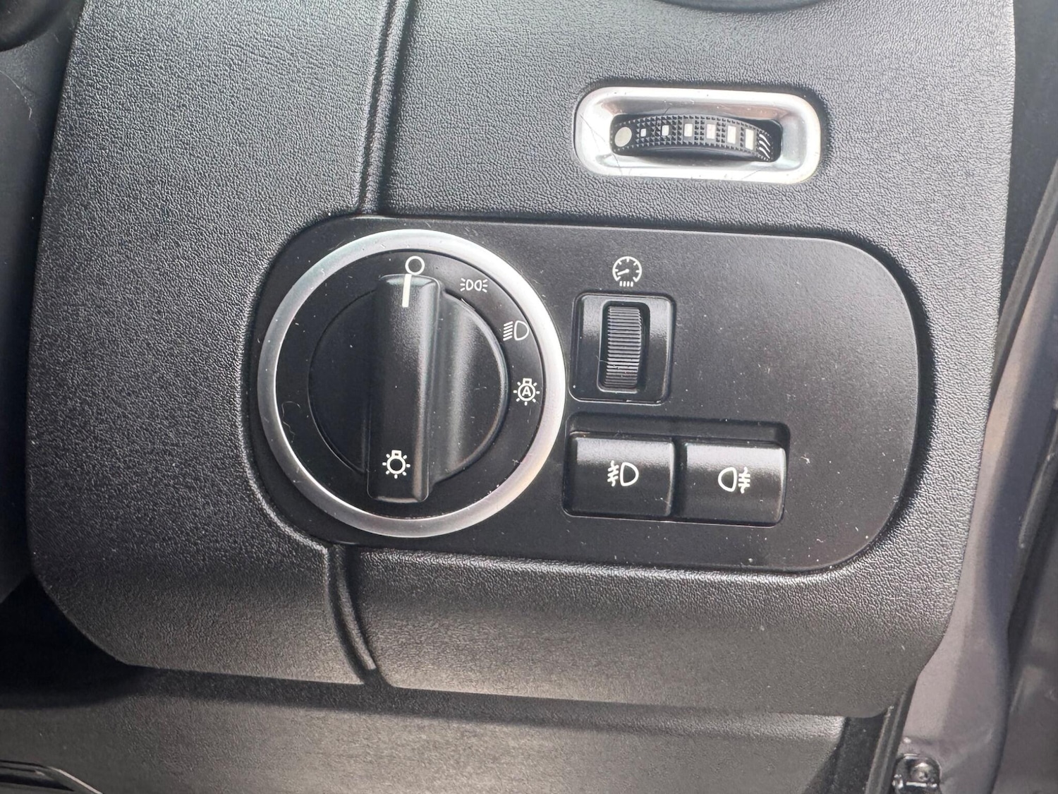 Used Land Rover Discovery 4 2016 for sale - 76282742: Photo 36