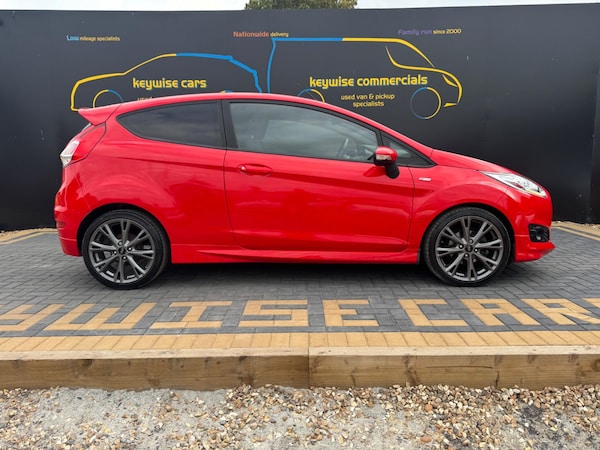 Used Ford Fiesta 2017 for sale - 76294442: Photo 10