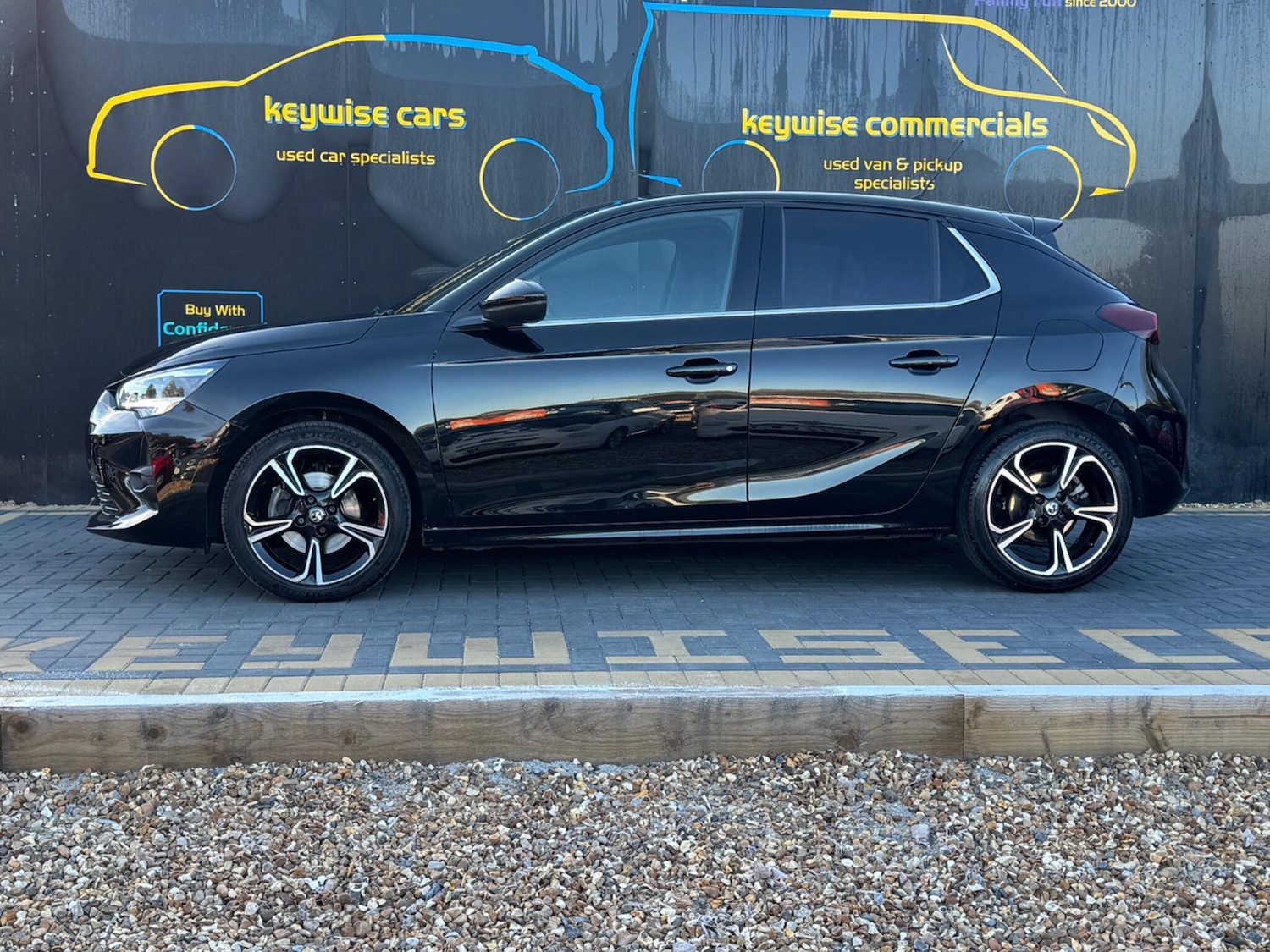 Used Vauxhall Corsa 2023 for sale - 76657547: Photo 2