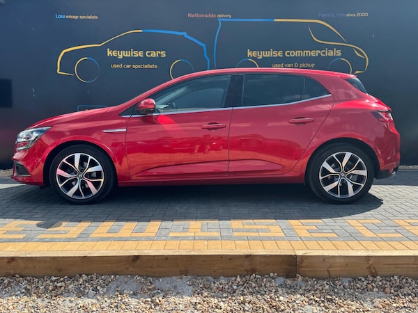 Used Renault Megane 2016 for sale - 75669837: Photo 2