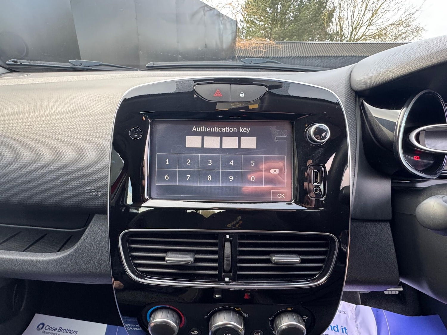 Used Renault Clio 2017 for sale - 77131323: Photo 28