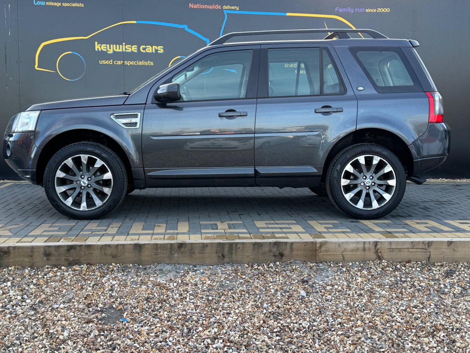 Used Land Rover Freelander 2010 for sale - 77049972: Photo 2