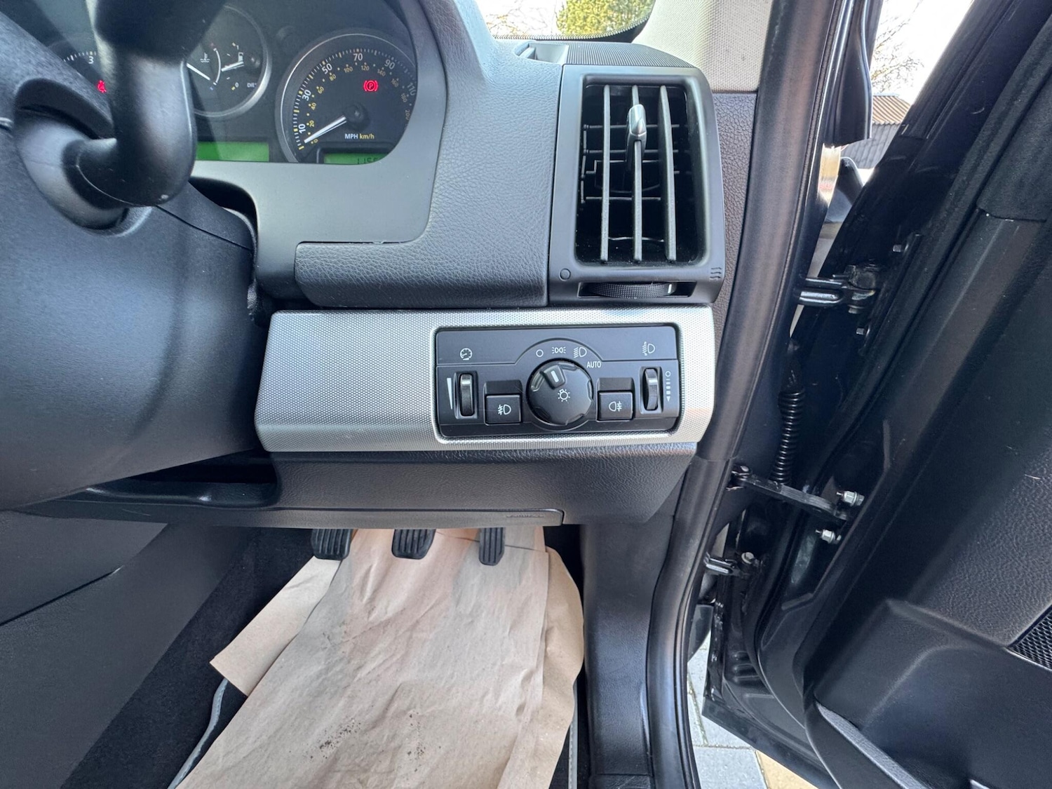 Used Land Rover Freelander 2010 for sale - 77049972: Photo 25