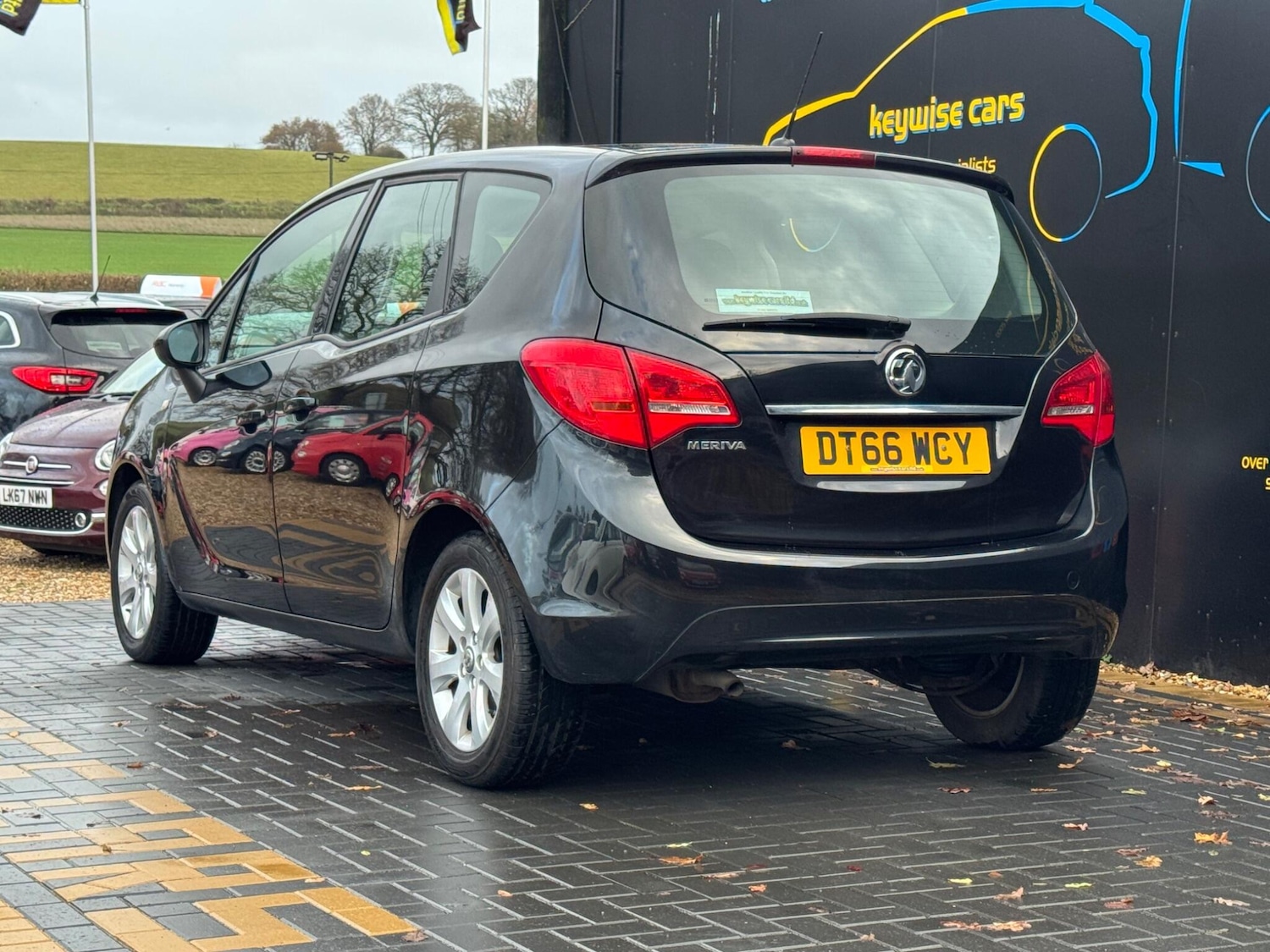 Used Vauxhall Meriva 2017 for sale - 76887352: Photo 3