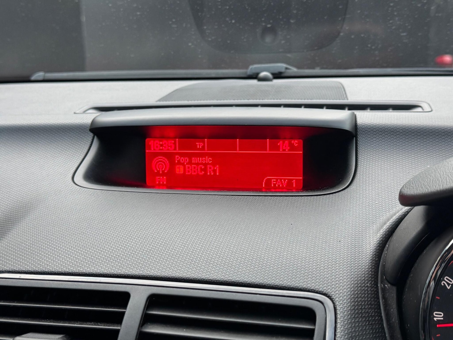 Used Vauxhall Meriva 2017 for sale - 76887352: Photo 30