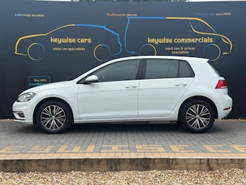 Used Volkswagen Golf 2017 for sale - 79565739: Photo