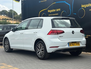Used Volkswagen Golf 2017 for sale - 79565739: Photo