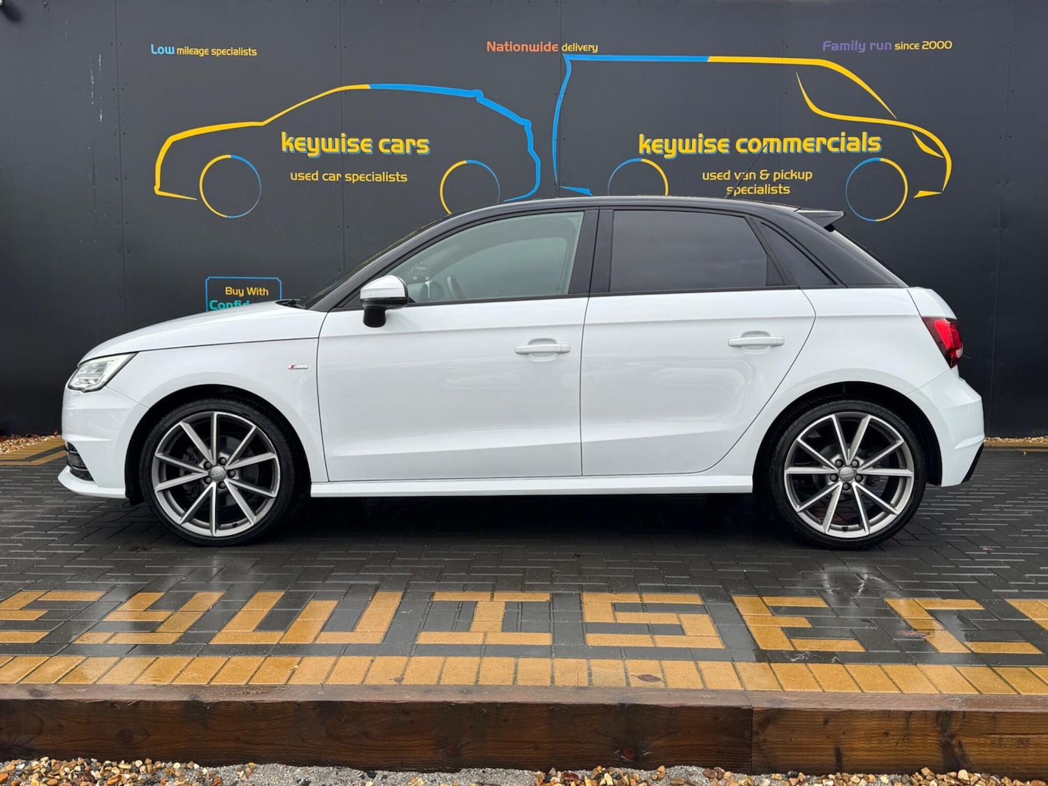 Used Audi A1 2017 for sale - 77190506: Photo 2