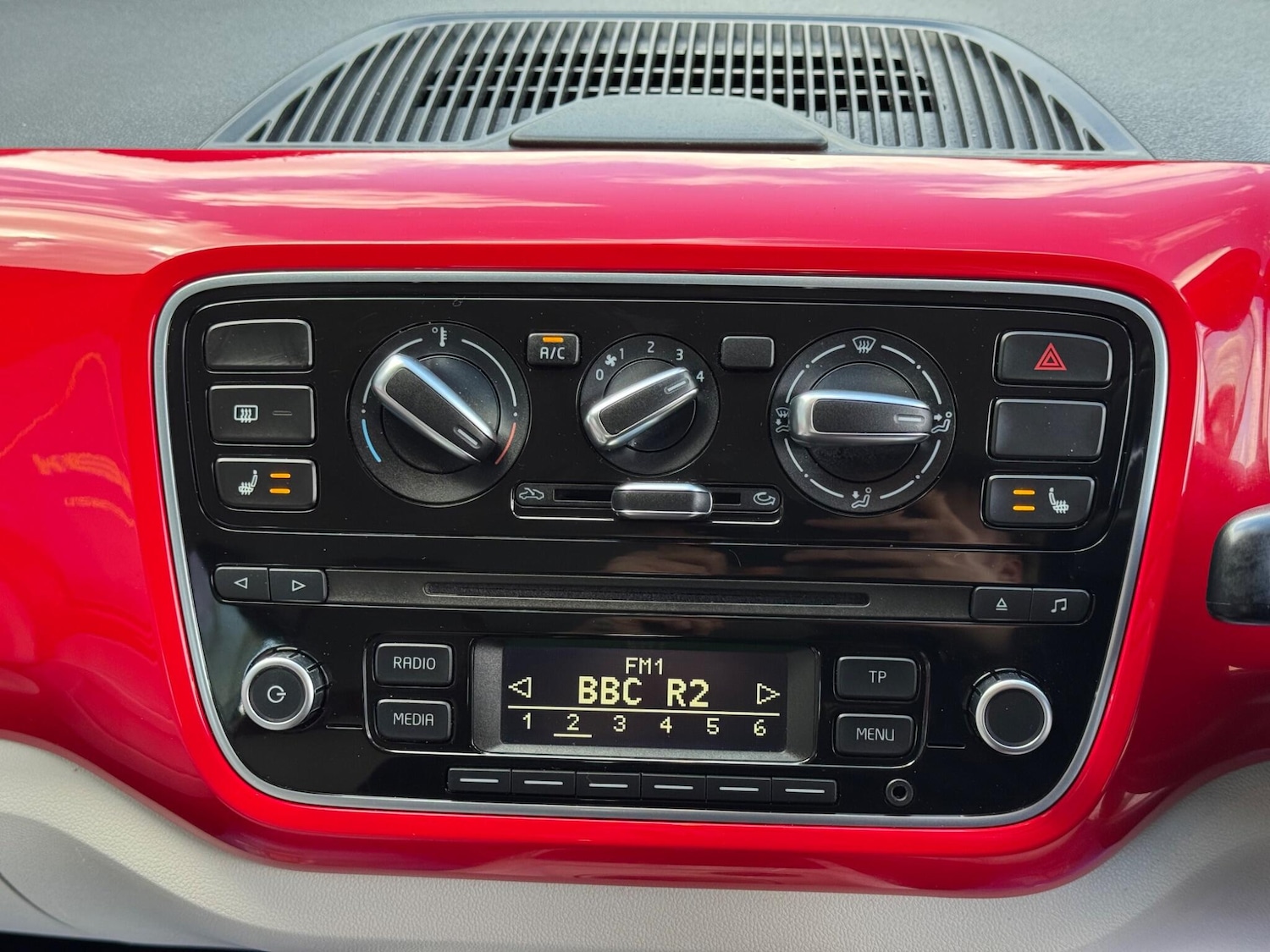 Used Volkswagen up! 2013 for sale - 78019084: Photo 25