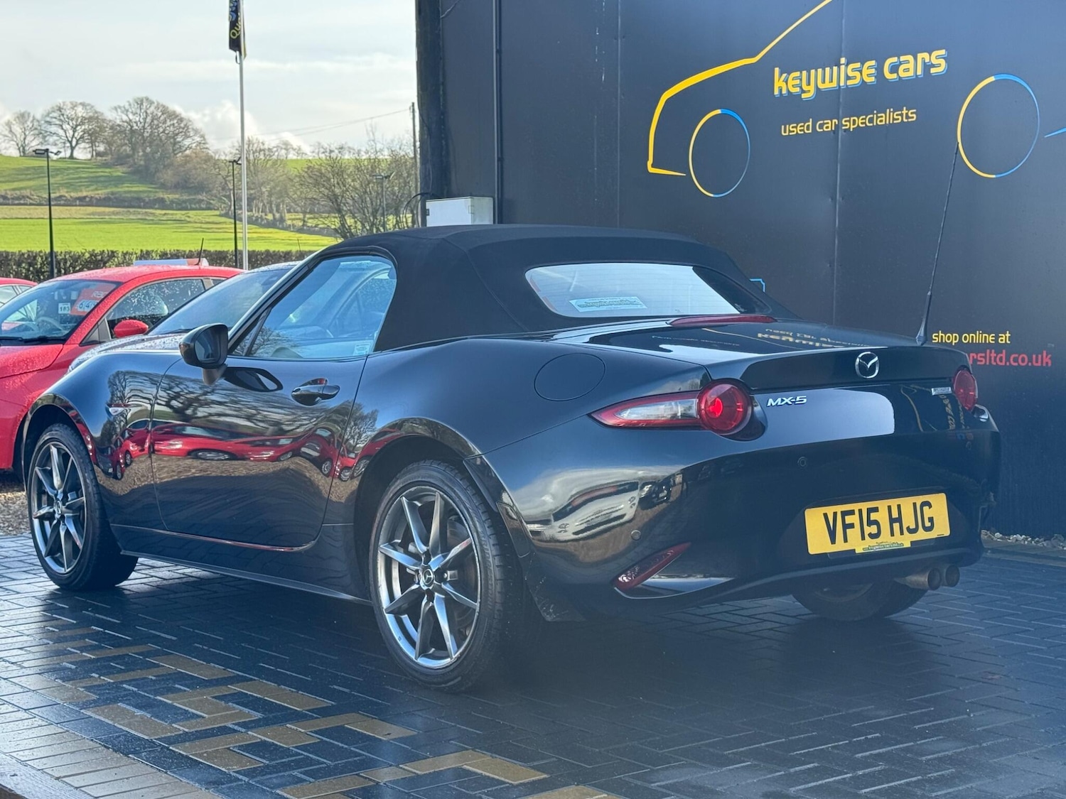 Used Mazda MX-5 2015 for sale - 77550695: Photo 3