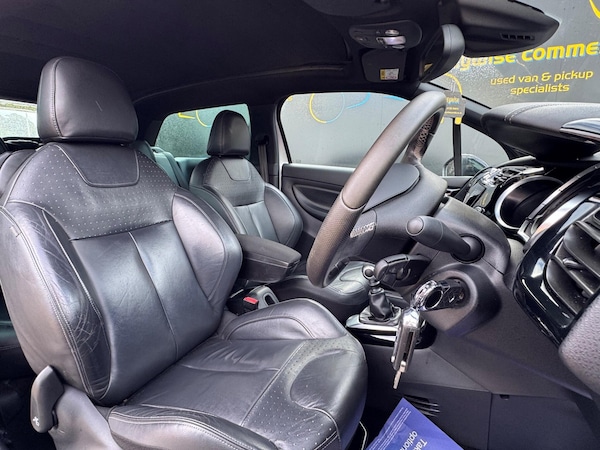 Used DS Automobiles DS 3 Cabrio 2016 for sale - 76327087: Photo 24