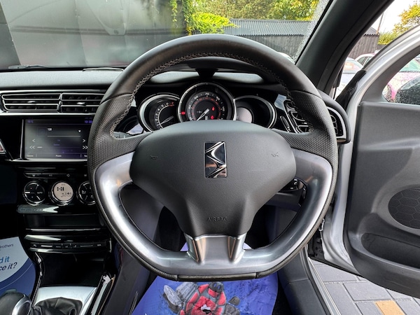 Used DS Automobiles DS 3 Cabrio 2016 for sale - 76327087: Photo 26