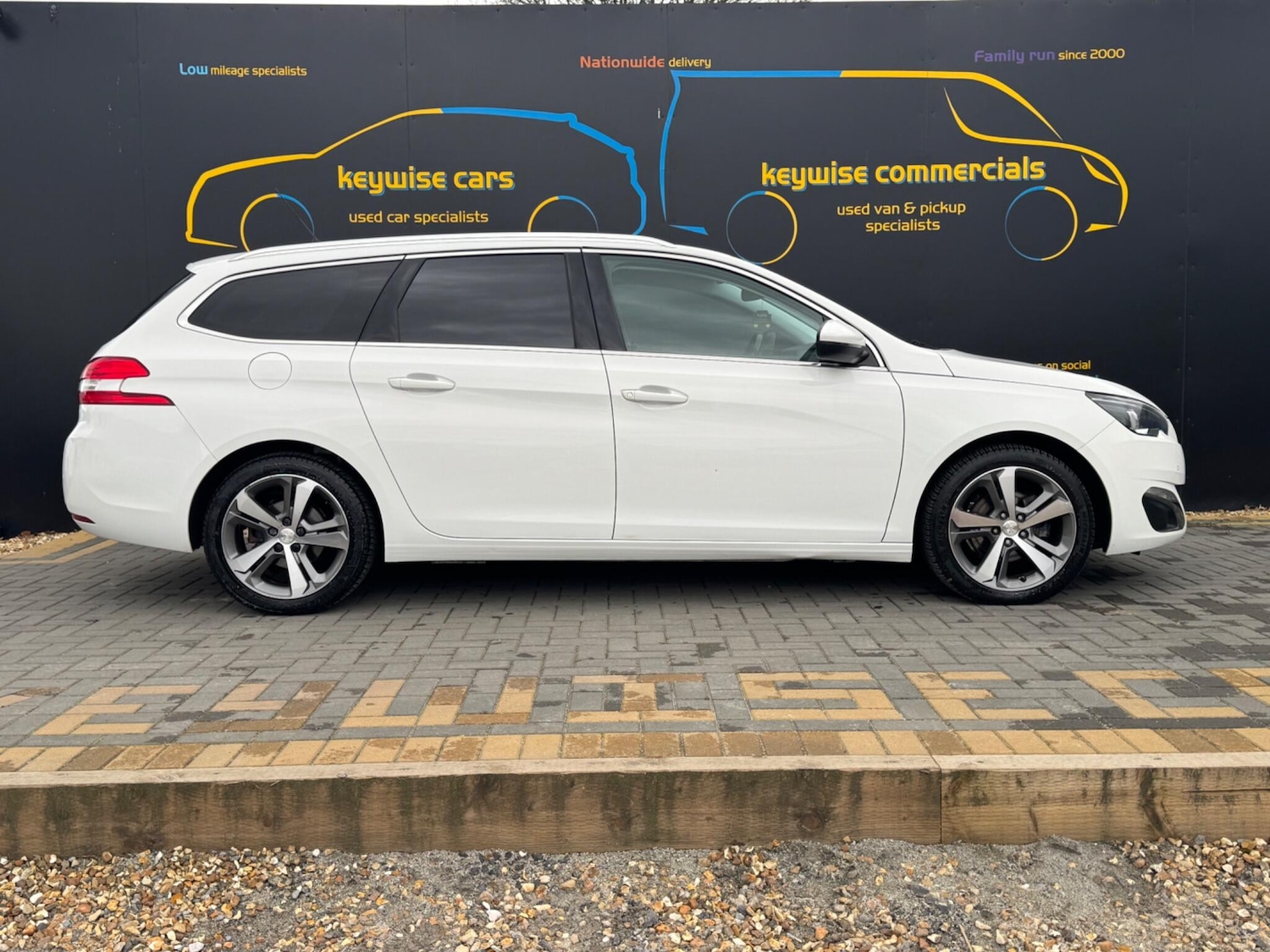 Used Peugeot 308 2014 for sale - 77824391: Photo 7