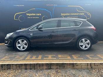 Used Vauxhall Astra 2015 for sale - 77808021: Photo