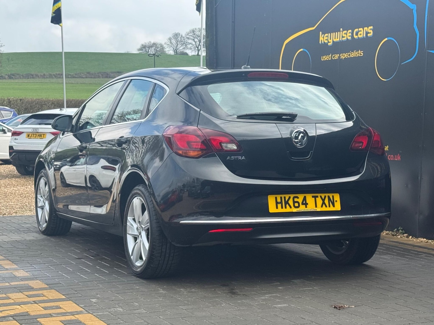 Used Vauxhall Astra for sale - 77808021: Photo 3