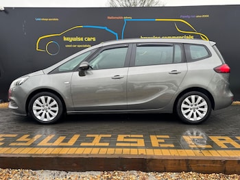 Used Vauxhall Zafira Tourer 2016 for sale - 77291682: Photo