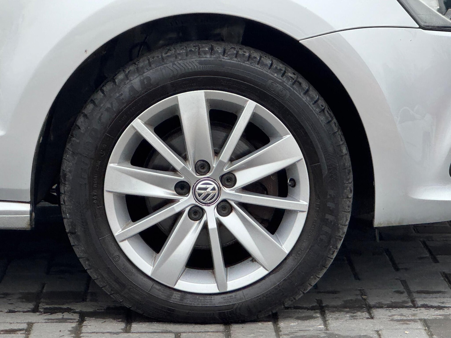 Used Volkswagen Polo 2015 for sale - 77040083: Photo 11