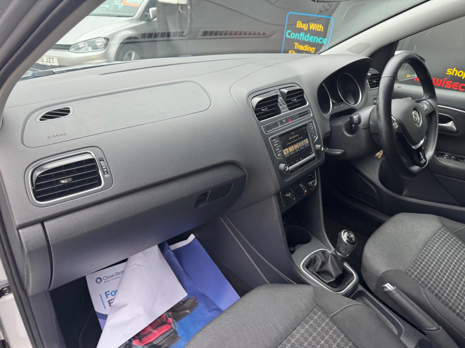 Used Volkswagen Polo 2015 for sale - 77040083: Photo 22