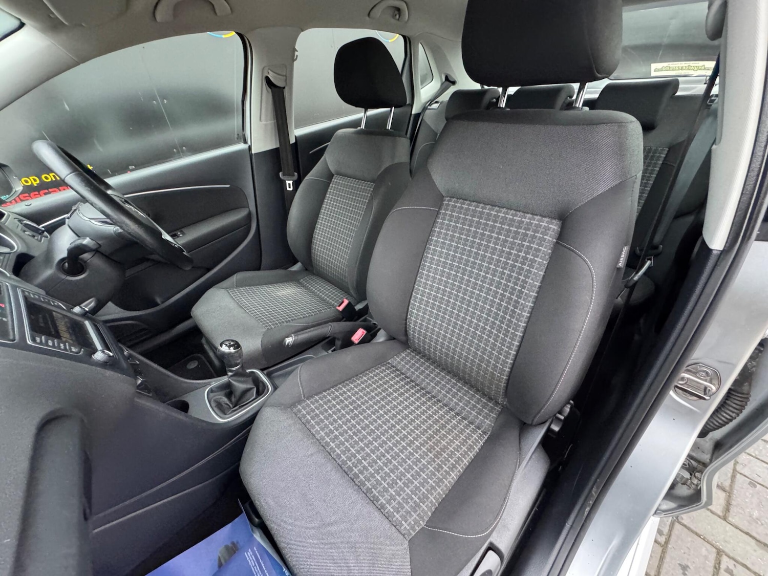 Used Volkswagen Polo 2015 for sale - 77040083: Photo 23