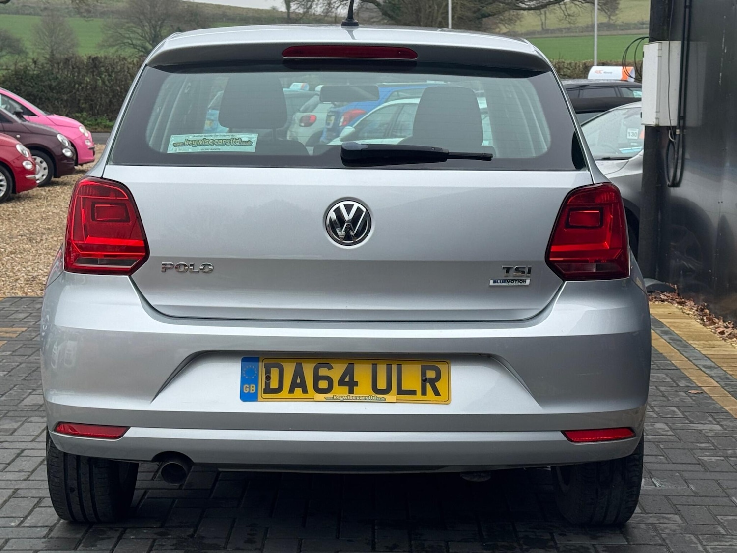 Used Volkswagen Polo 2015 for sale - 77040083: Photo 5