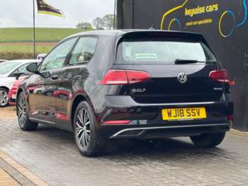 Used Volkswagen Golf 2018 for sale - 74384175: Photo