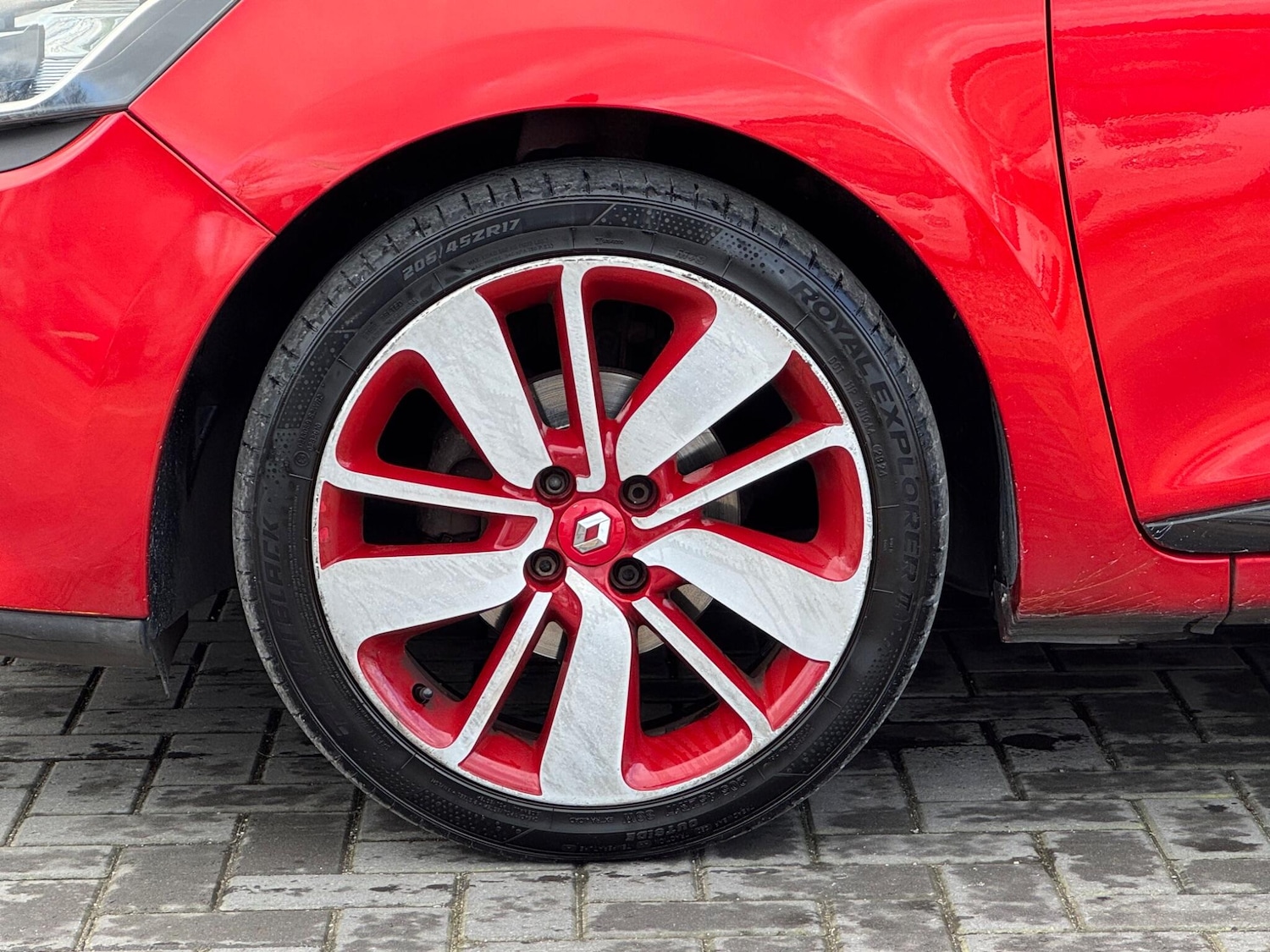 Used Renault Clio 2013 for sale - 77657759: Photo 15