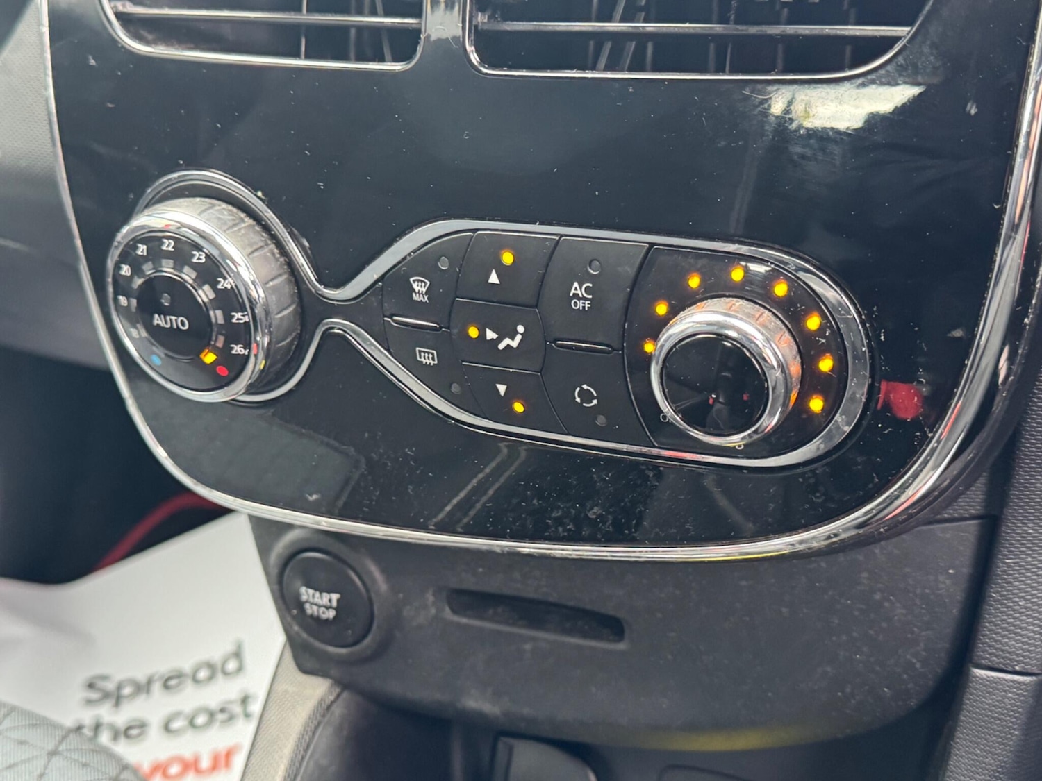 Used Renault Clio 2013 for sale - 77657759: Photo 35