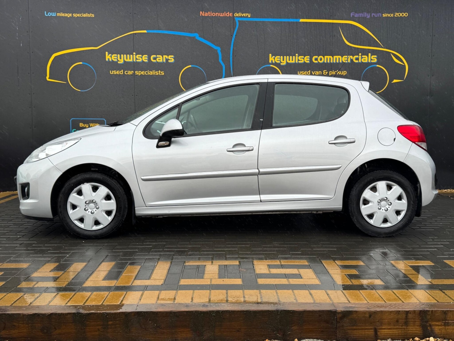 Used Peugeot 207 2012 for sale - 77426046: Photo 2