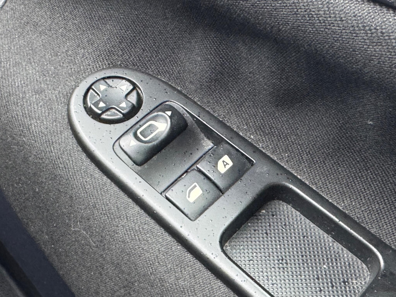 Used Peugeot 207 2012 for sale - 77426046: Photo 32