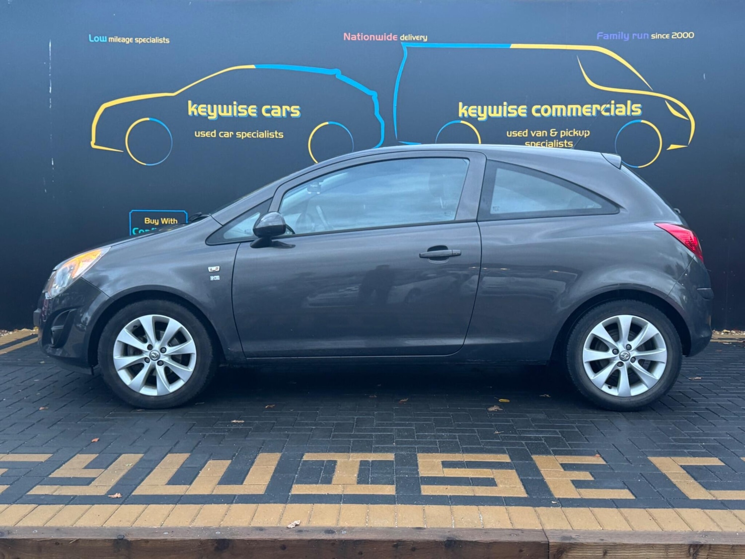 Used Vauxhall Corsa 2014 for sale - 76431791: Photo 2