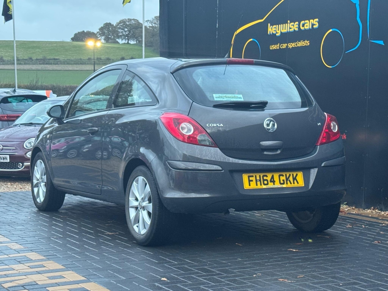 Used Vauxhall Corsa 2014 for sale - 76431791: Photo 3