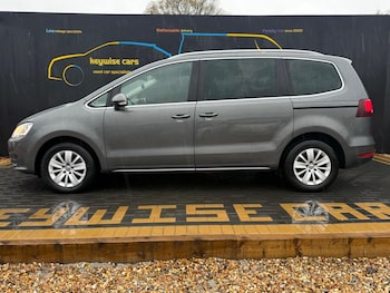 Used Volkswagen Sharan 2017 for sale - 76996070: Photo