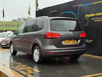 Used Volkswagen Sharan 2017 for sale - 76996070: Photo