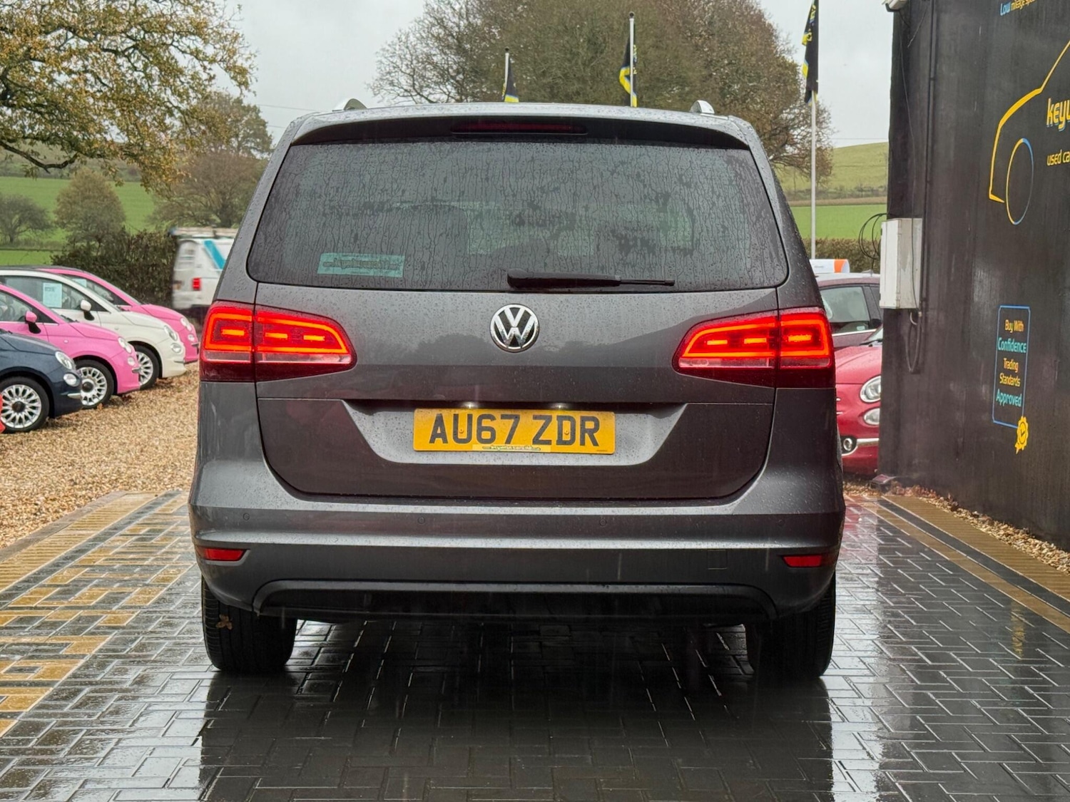 Used Volkswagen Sharan 2017 for sale - 76996070: Photo 5