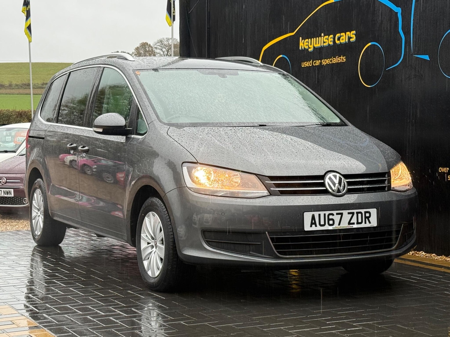 Used Volkswagen Sharan 2017 for sale - 76996070: Photo 9