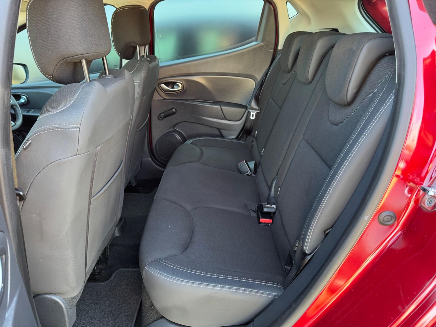 Used Renault Clio 2018 for sale - 77939542: Photo 23