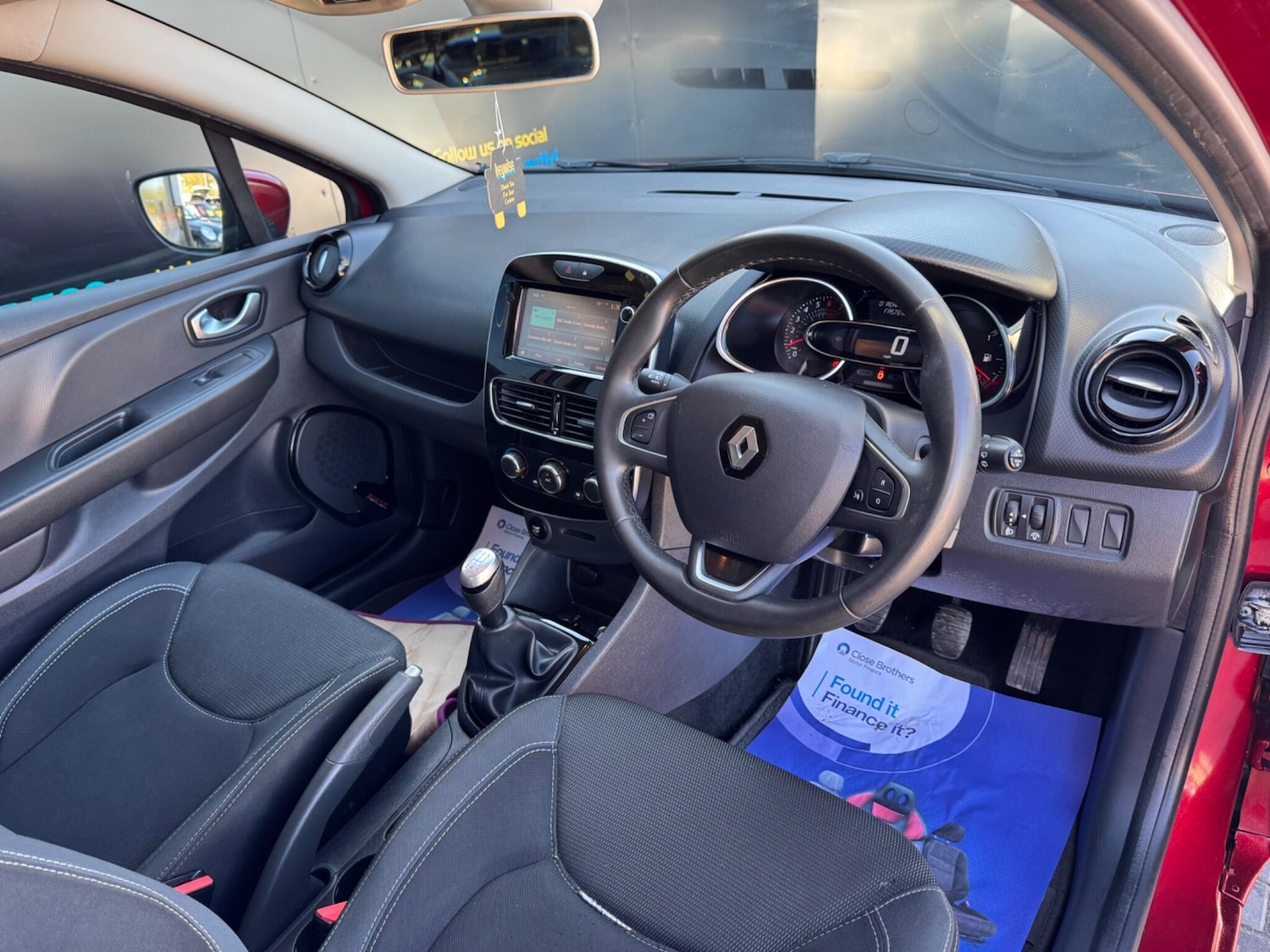 Used Renault Clio 2018 for sale - 77939542: Photo 26