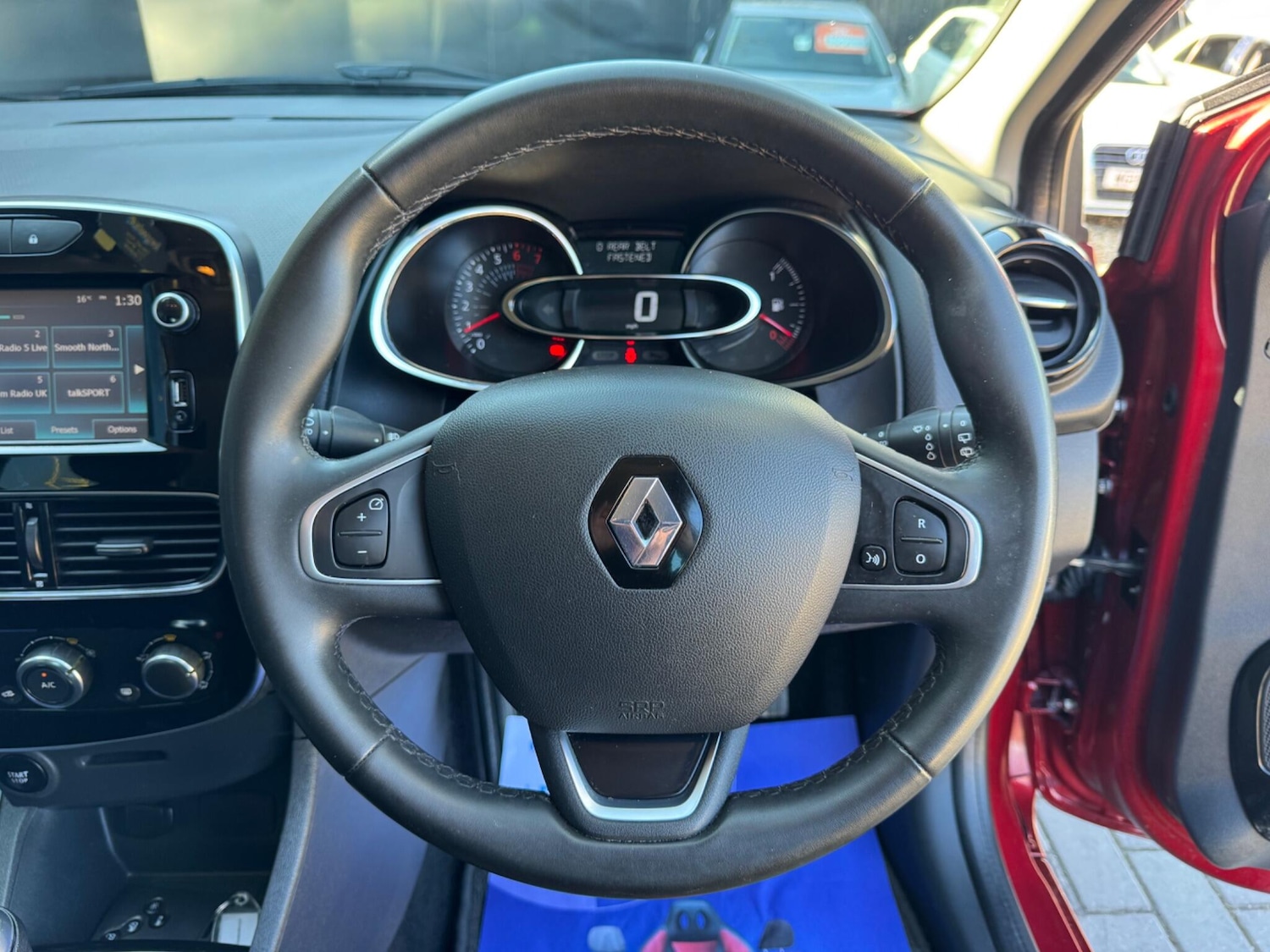 Used Renault Clio 2018 for sale - 77939542: Photo 27