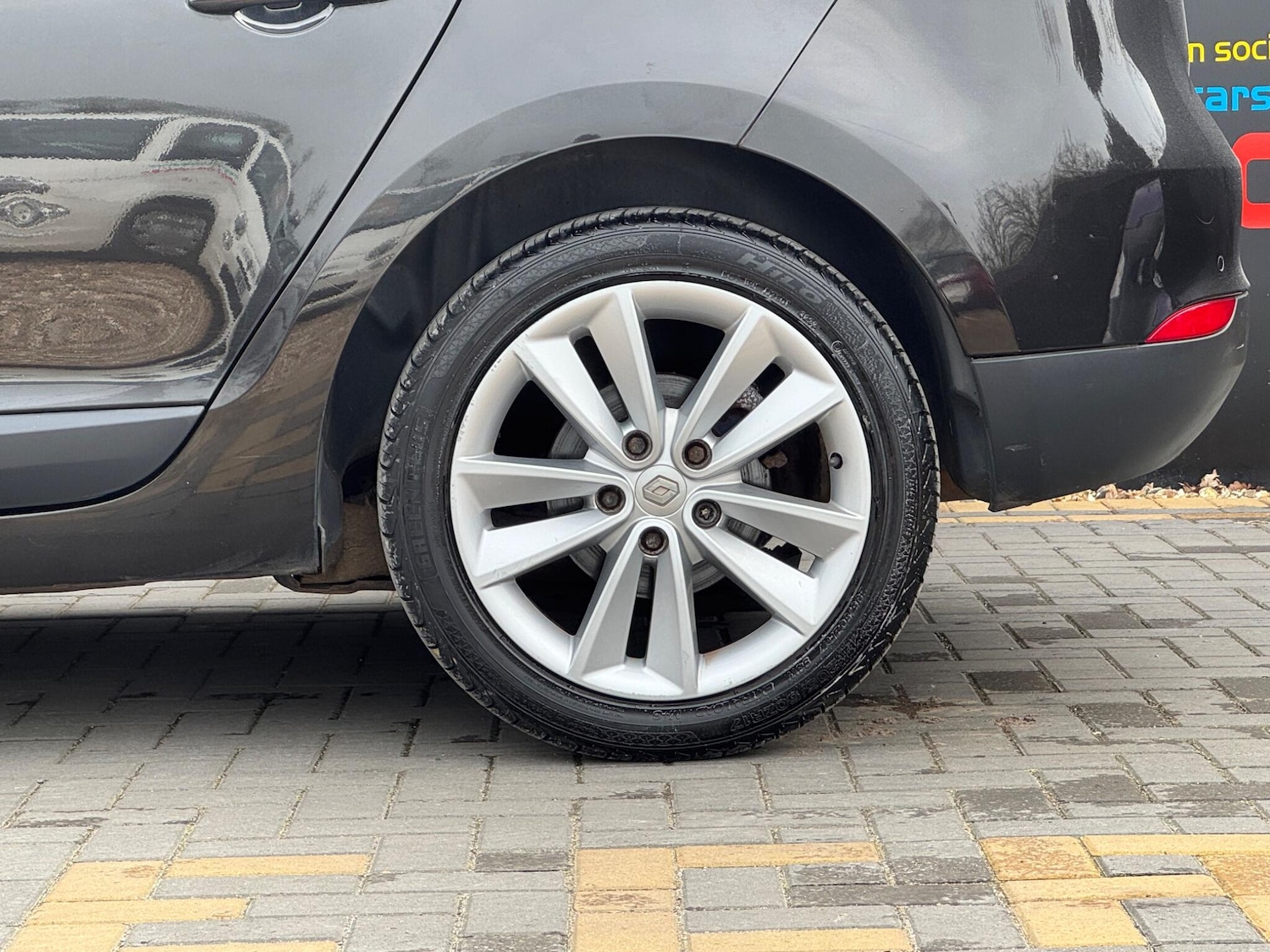 Used Renault Megane 2010 for sale - 77993506: Photo 15