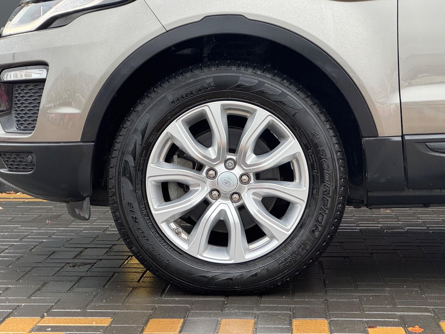 Used Land Rover Range Rover Evoque 2016 for sale - 76765311: Photo 11