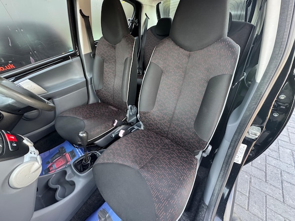 Used Peugeot 107 2009 for sale - 76200454: Photo 23