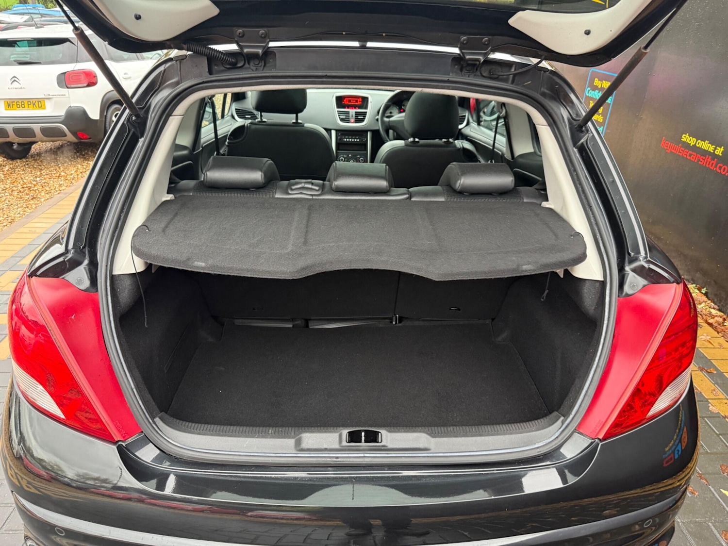 Used Peugeot 207 2011 for sale - 76585216: Photo 25