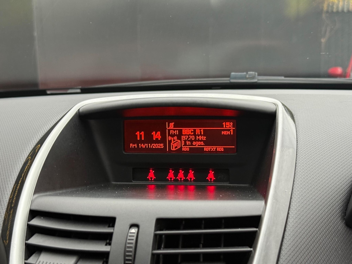 Used Peugeot 207 2011 for sale - 76585216: Photo 27