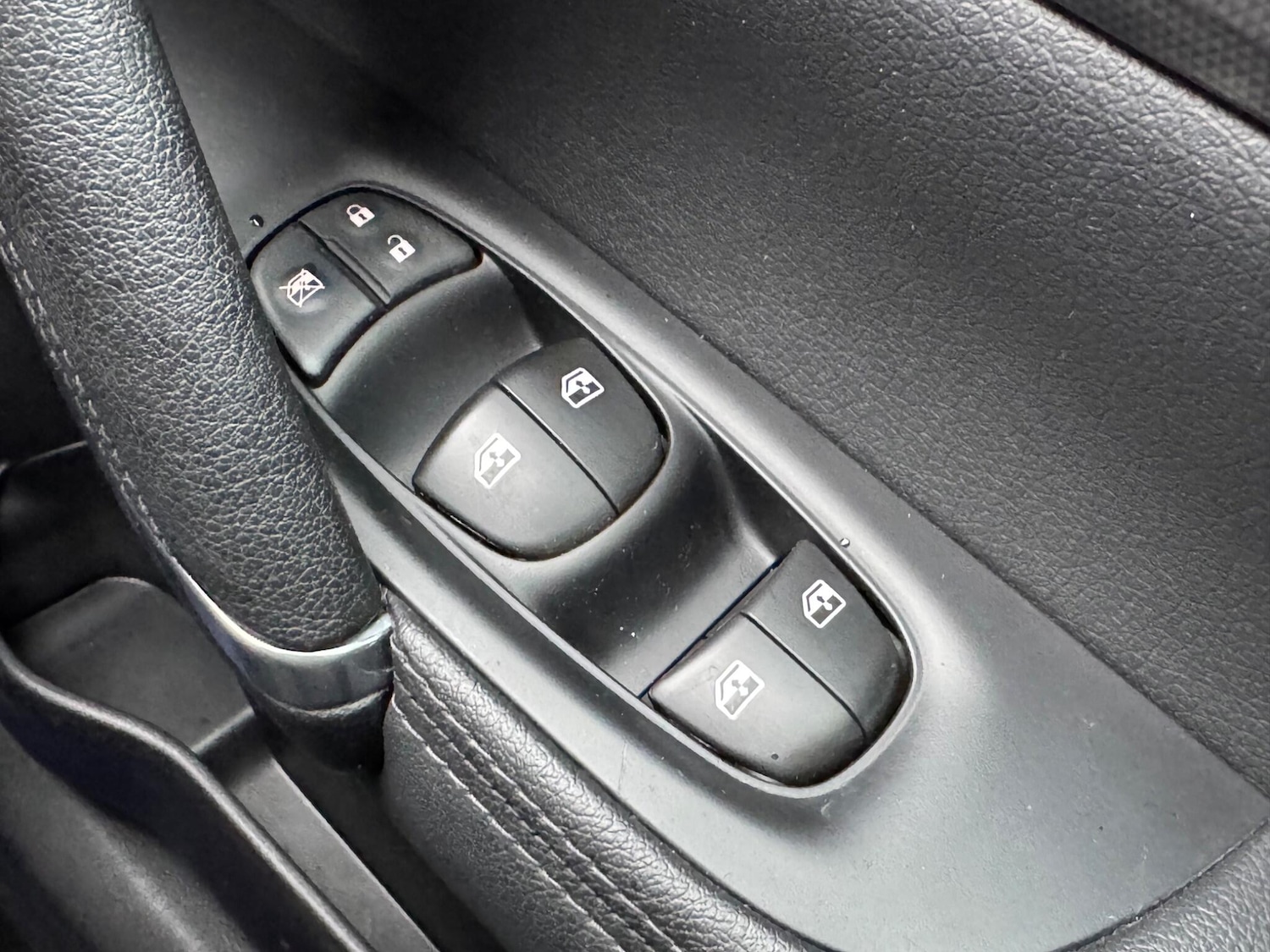 Used Nissan Qashqai 2018 for sale - 77387267: Photo 39