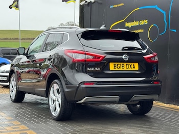 Used Nissan Qashqai 2018 for sale - 77387267: Photo